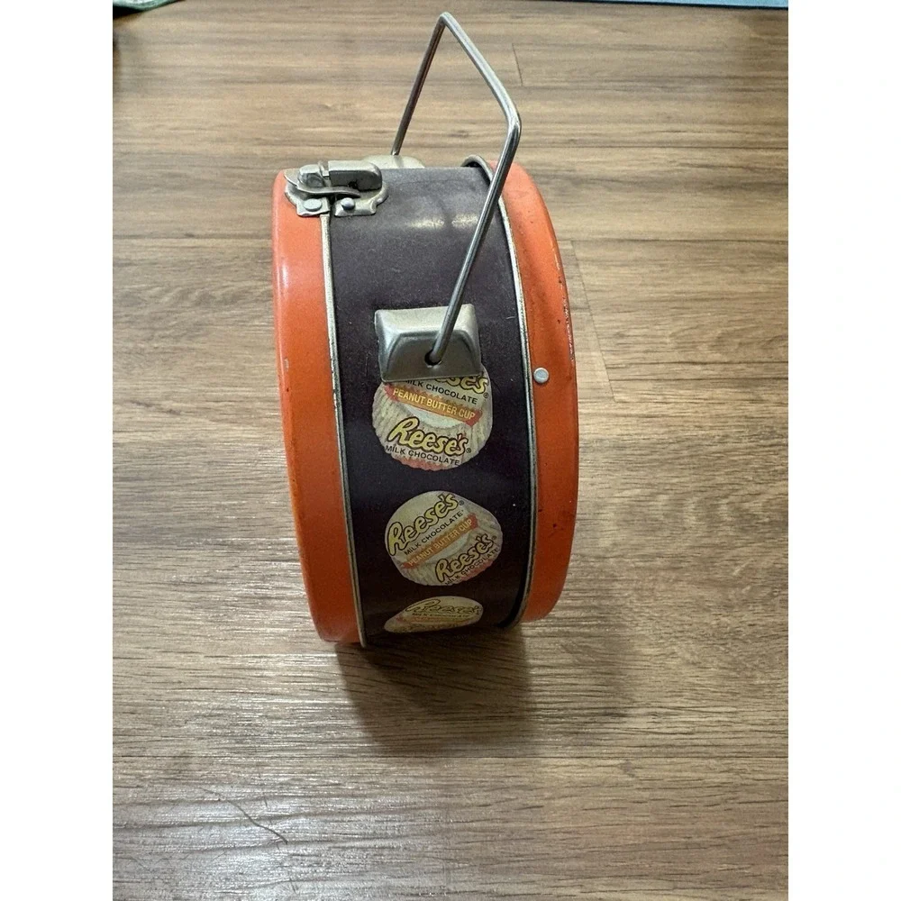 Vintage Style Reese's Peanut Butter Cup Metal Lunch Box Tin Carry Case